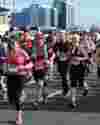 People running at Manchester Marathon
